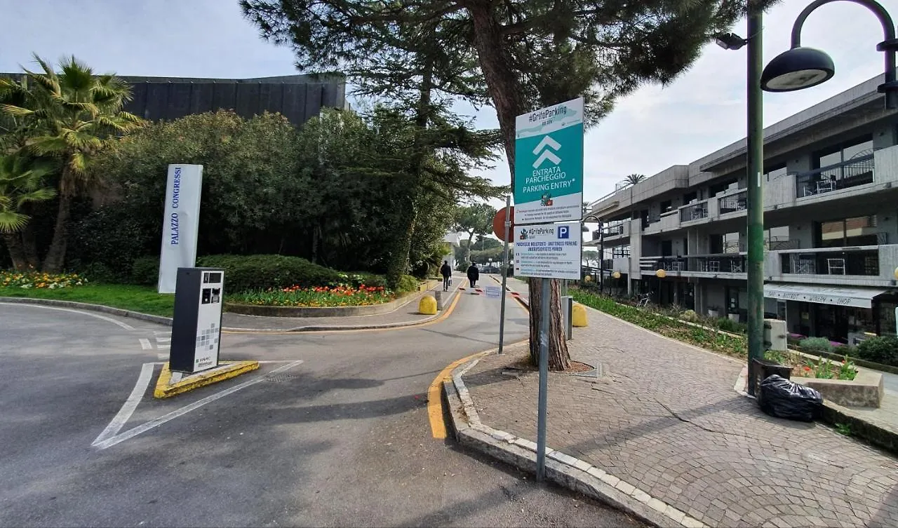 Apartment Appartamenti Adriana Sirmione Italy