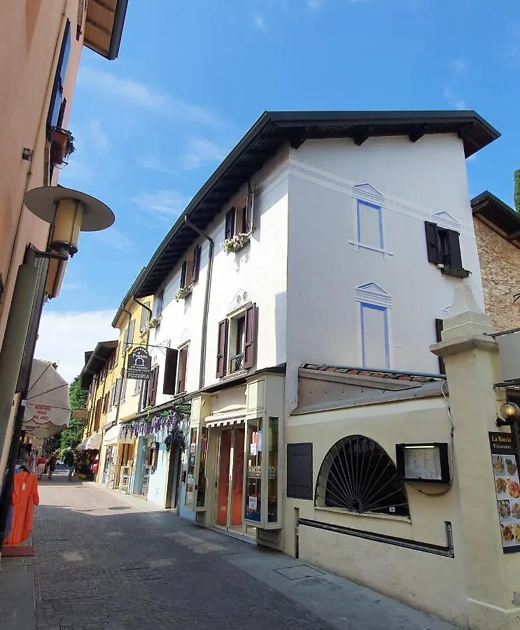 Apartment Appartamenti Adriana Sirmione Italy