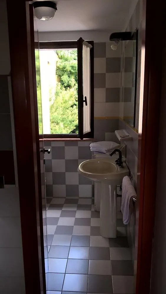 Apartment Appartamenti Adriana Sirmione Italy